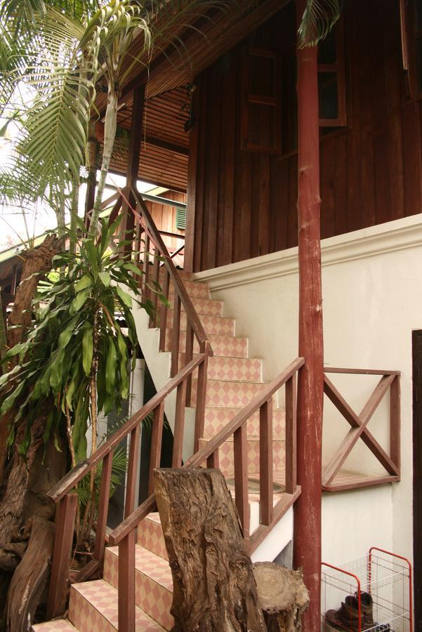 Hotel Mano Temple House Luang Prabang Exterior foto