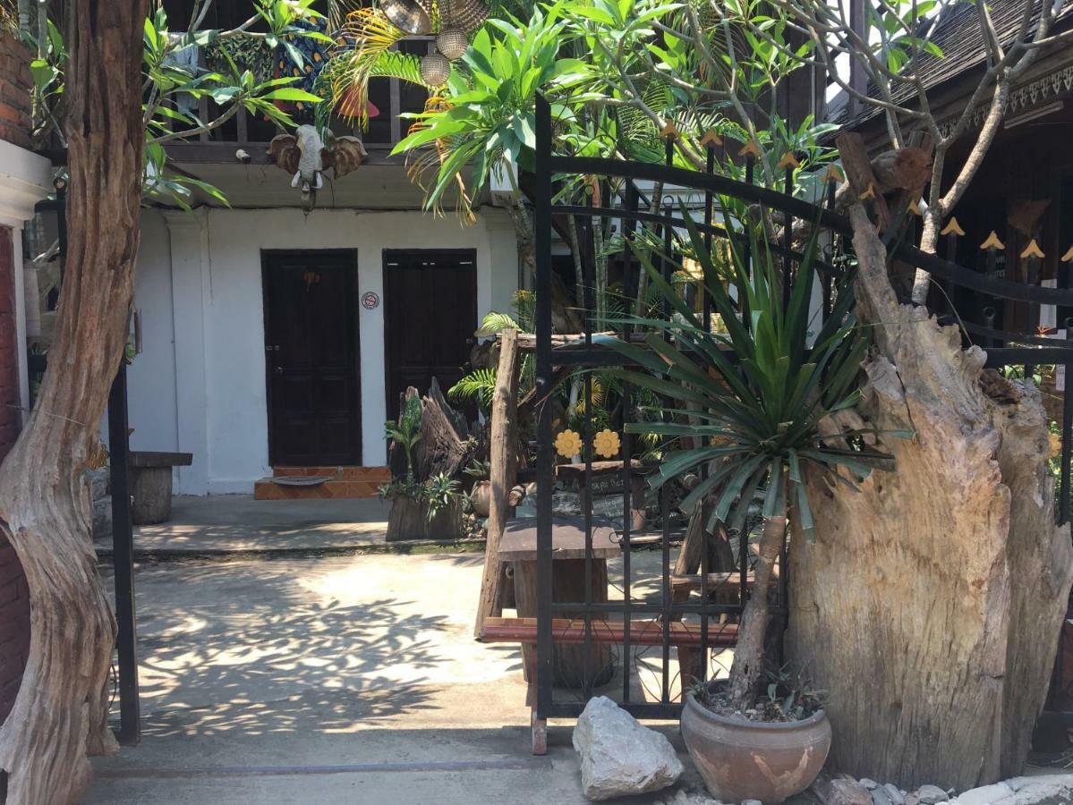 Hotel Mano Temple House Luang Prabang Exterior foto